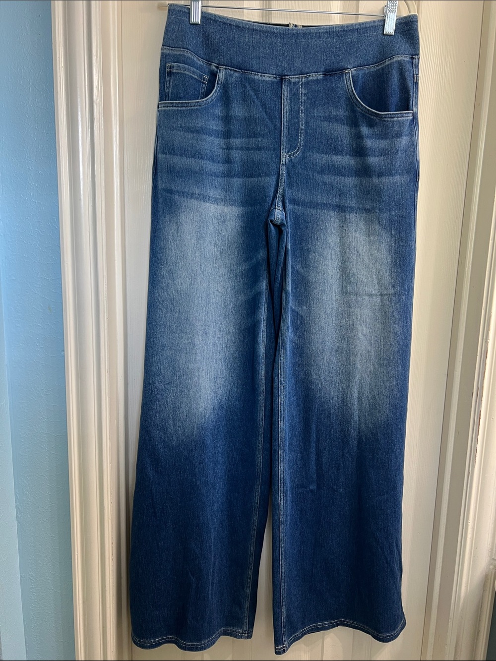 HALARA Women’s Wide Leg Jeans in Faded Blue